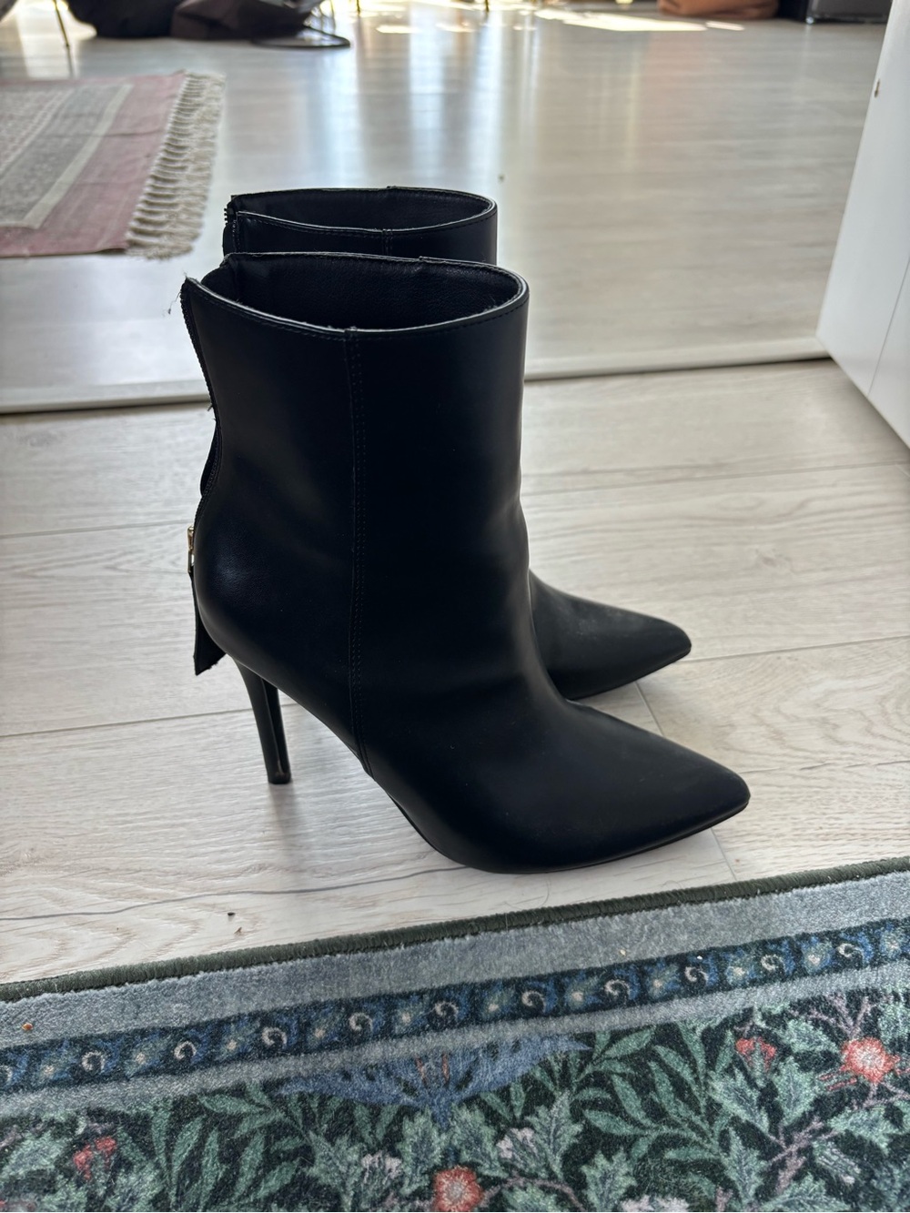 Women’s Black Pointed-Toe High Heel Ankle Boots - Picture 1 of 2
